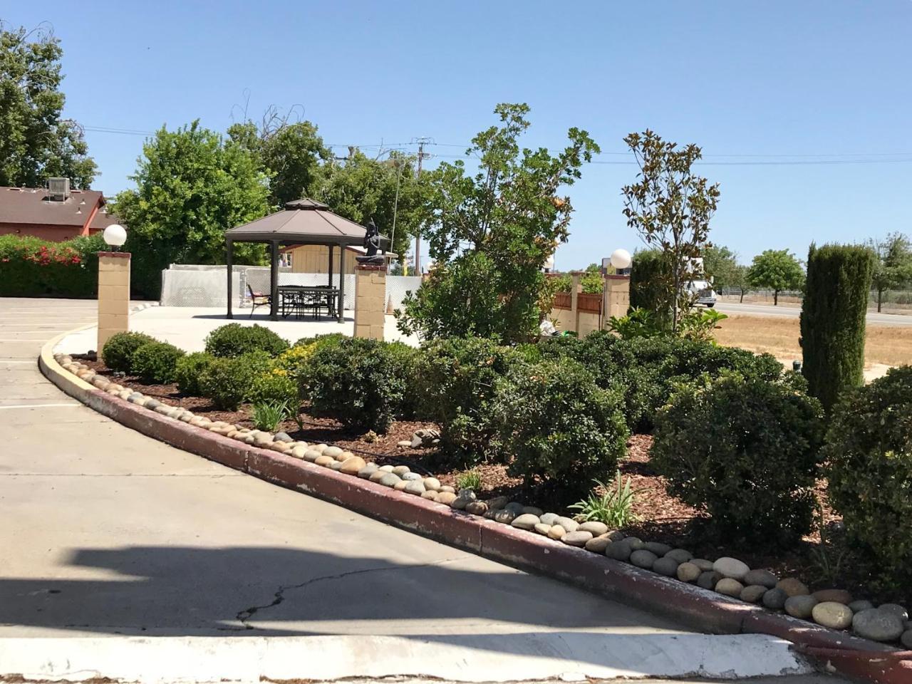 Town & Country Motel Livingston Extérieur photo