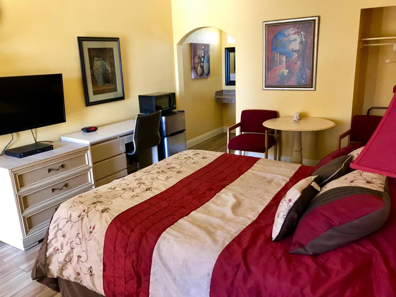 Town & Country Motel Livingston Extérieur photo