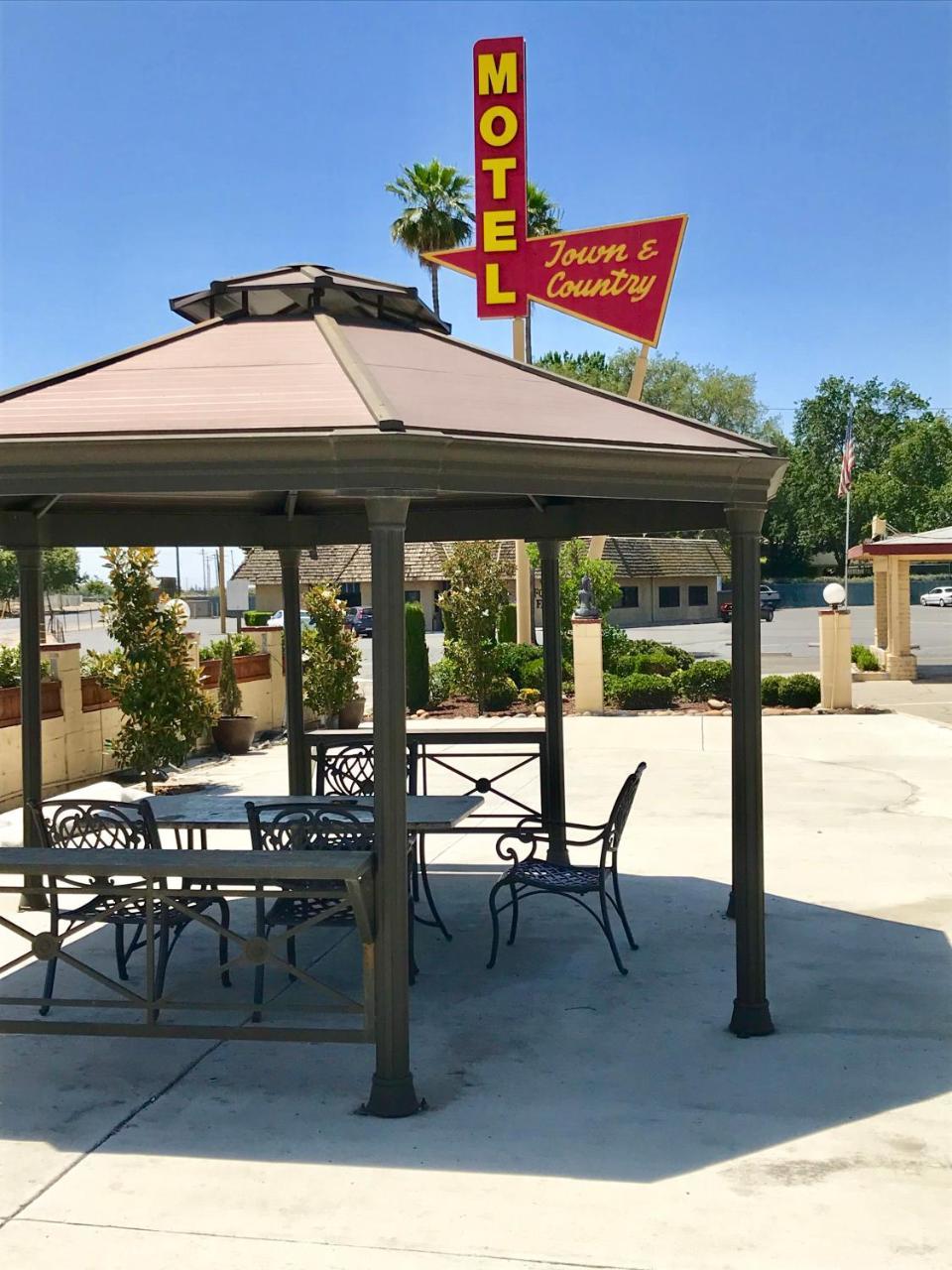 Town & Country Motel Livingston Extérieur photo